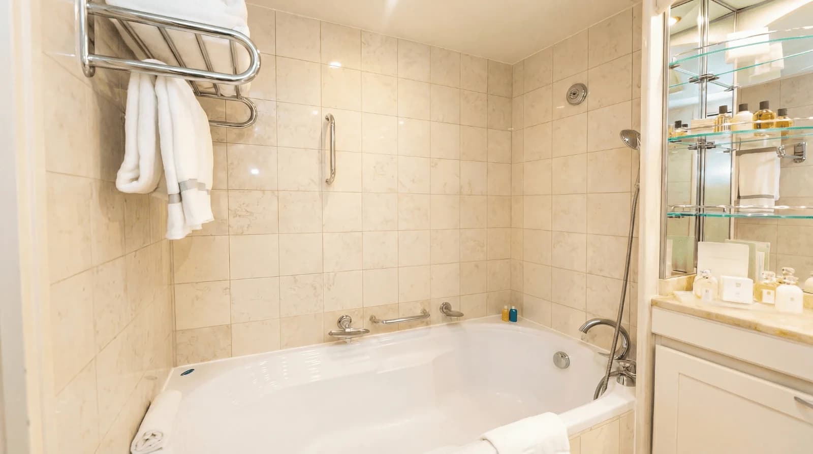 Solstice Suite - View 7