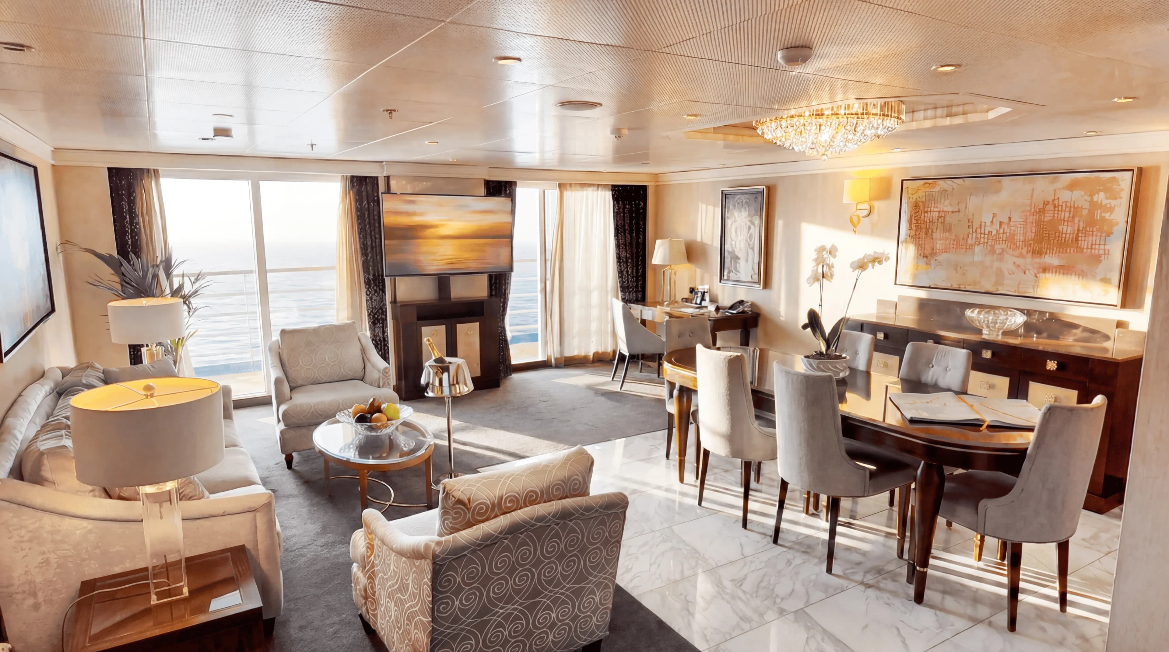 Avora Lumina at sea